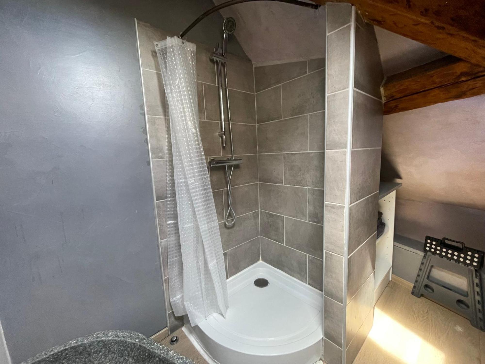Grand Studio Bayeux: Cozy 3-Star in Historic Center Exterior photo